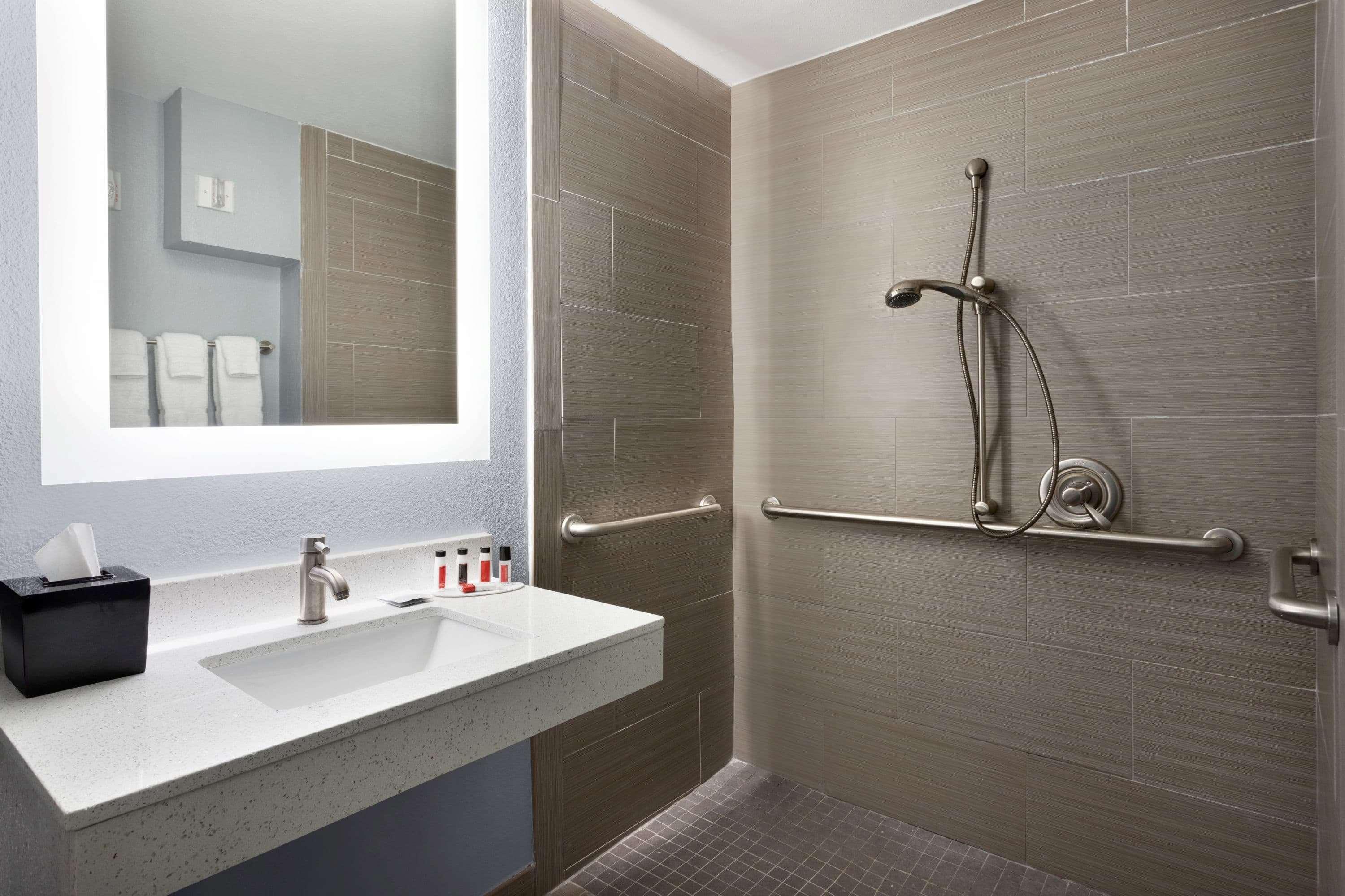 Baymont Inn & Suites Shawnee Ngoại thất bức ảnh