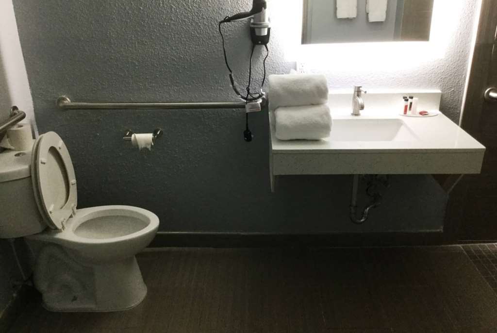 Baymont Inn & Suites Shawnee Phòng bức ảnh